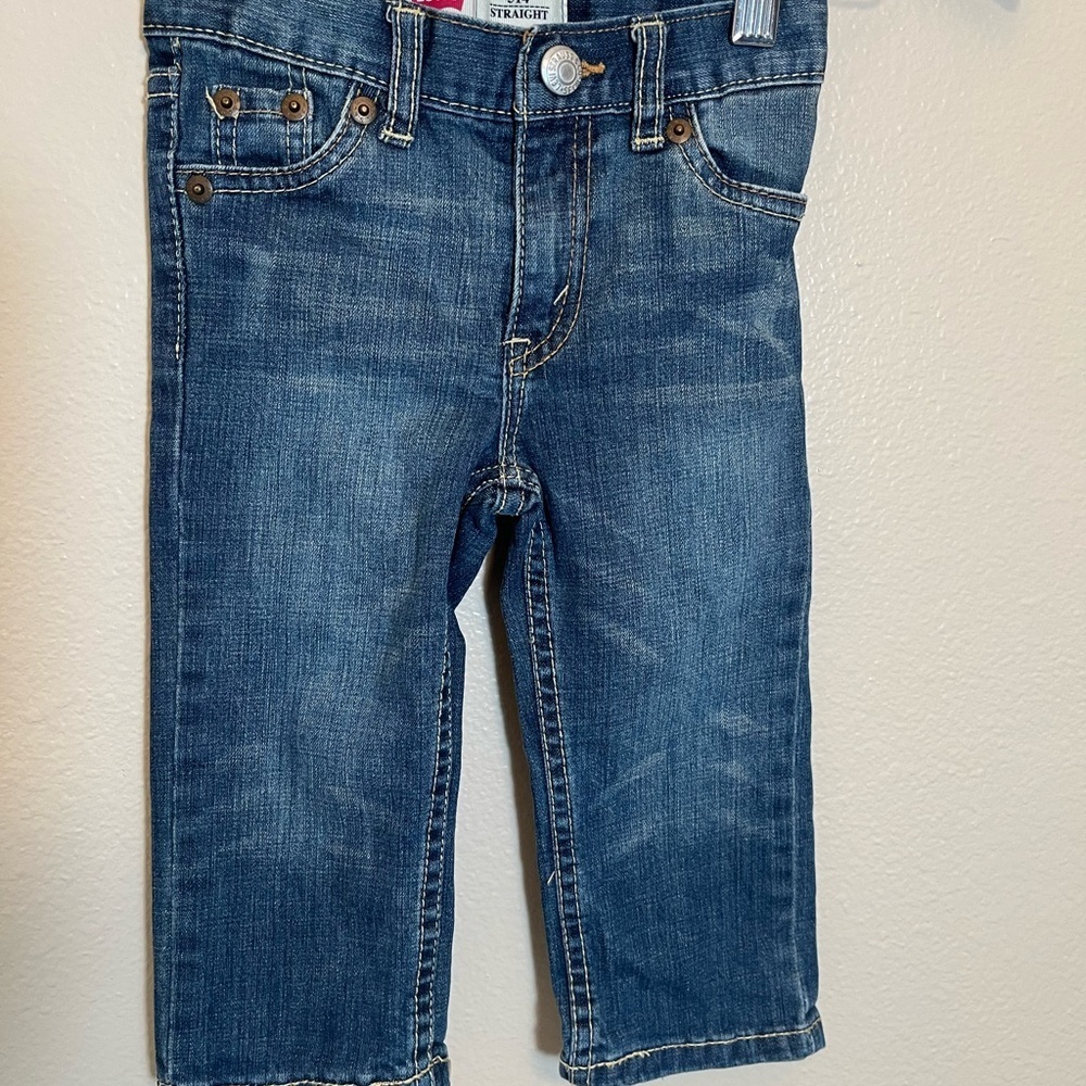 Levi’s 514 Straight Blue Jeans